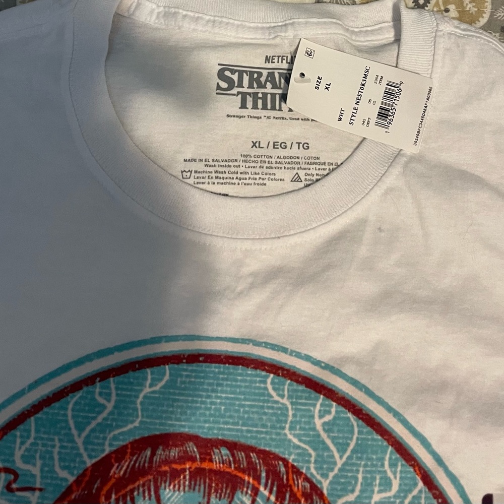 Stranger Things tee - Picture 2 of 2